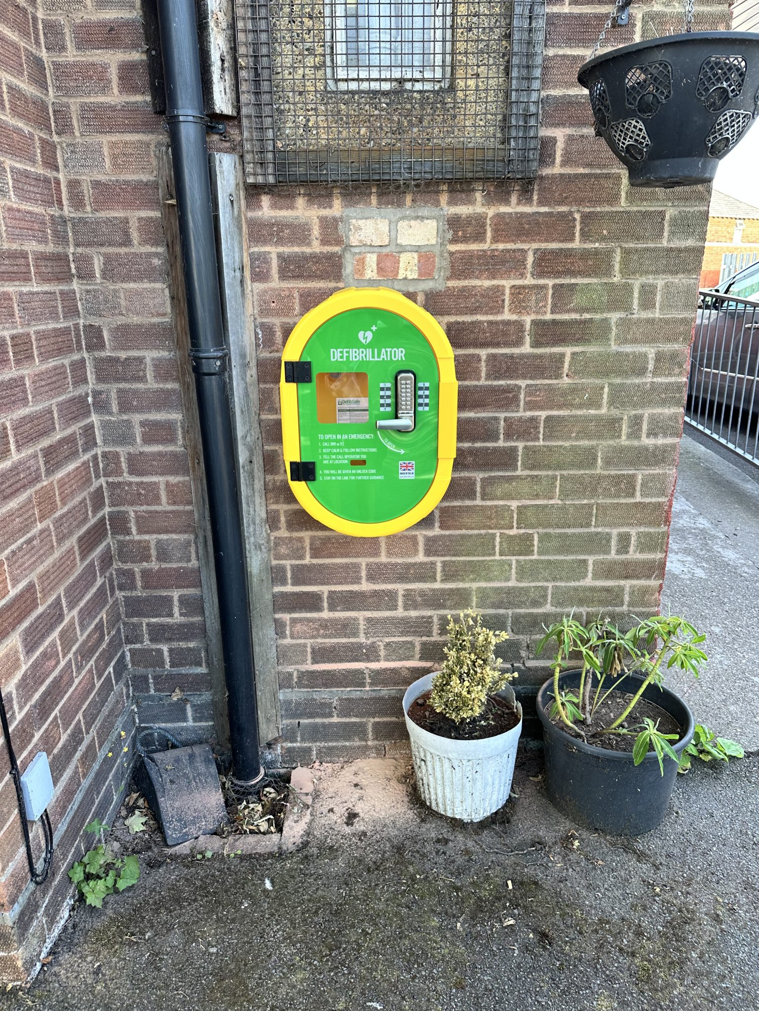 defibrillator installation